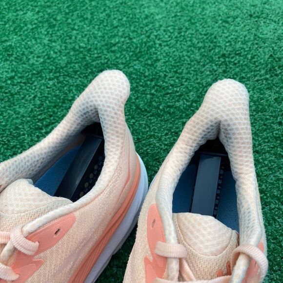 HOKA ONE ONE CLIFTON 9 - Women’s Running Shoes - SIZE 11B - Picture 5 of 10